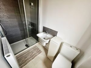 En Suite- click for photo gallery